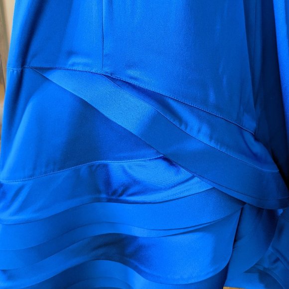 🔥 Blue BCBG Cocktail Dress. Royal Blue Strapless Tiered Dress🔥 - Picture 9 of 10